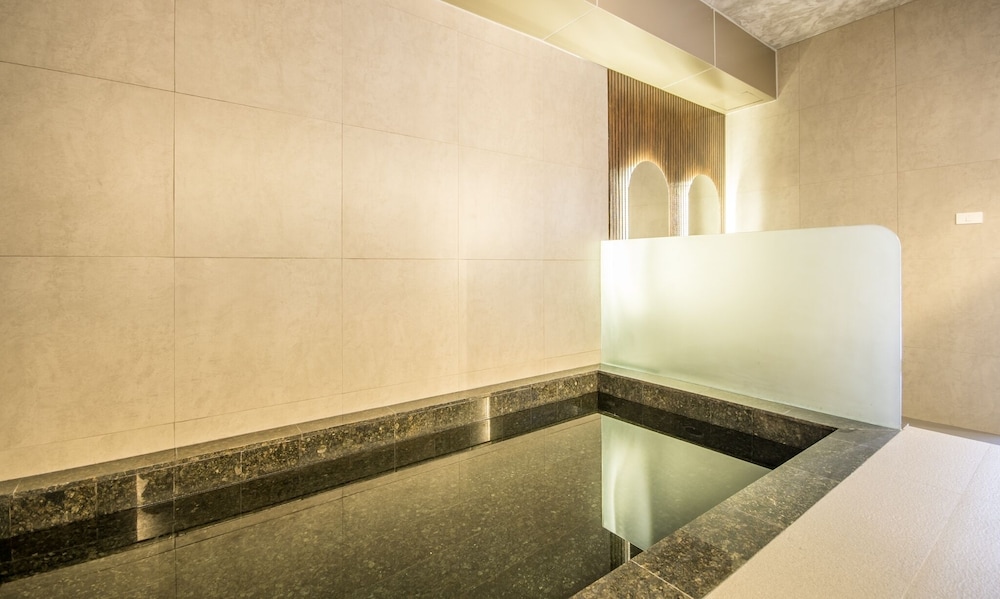 Jasmine Resort Hotel Serviced Apartment 20/50