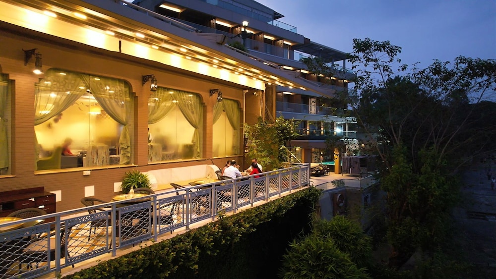Ganga Kinare A Riverside Boutique Hotel 3/50