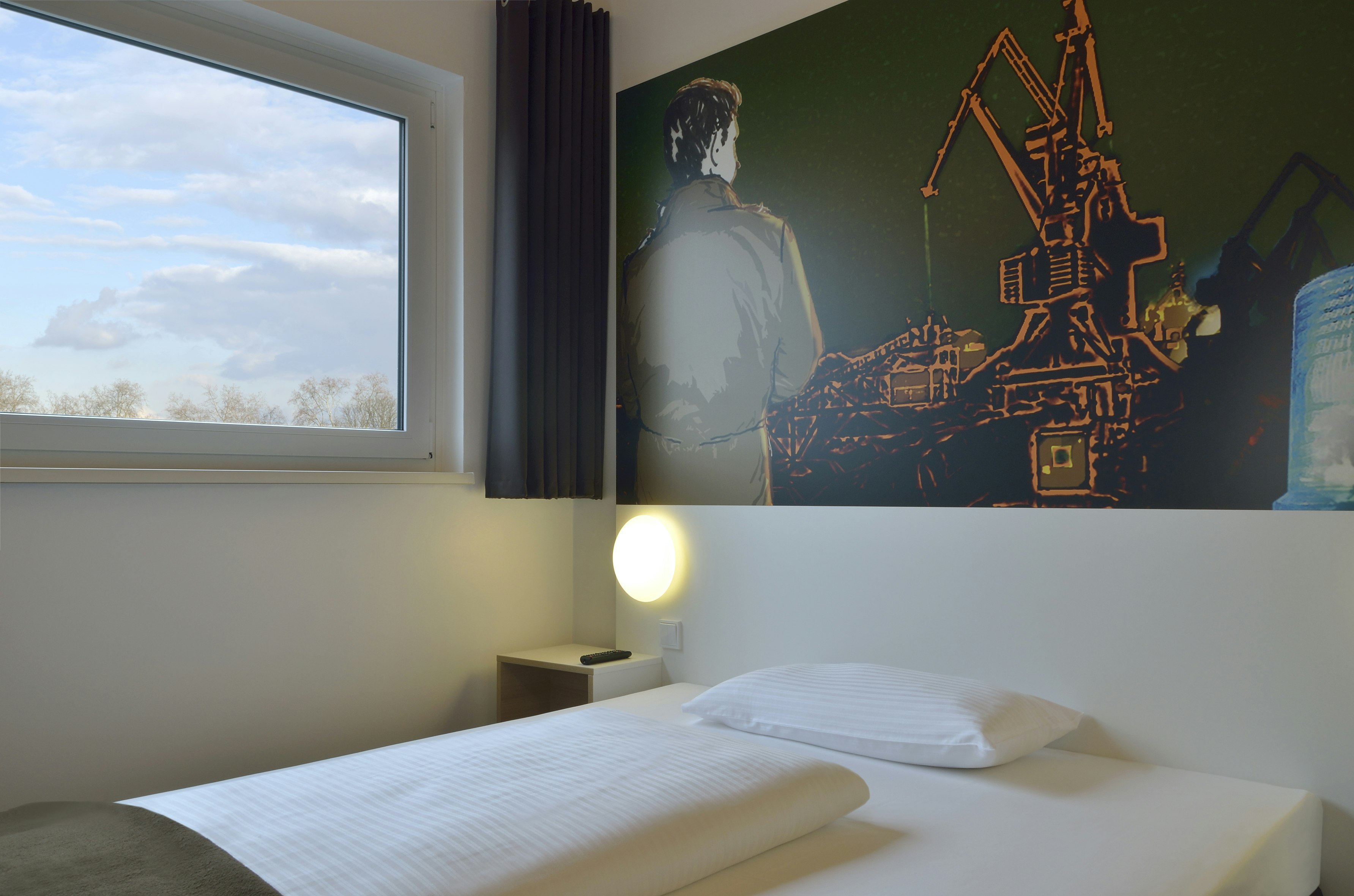 B&B HOTEL Duisburg Hbf Sud 10/25