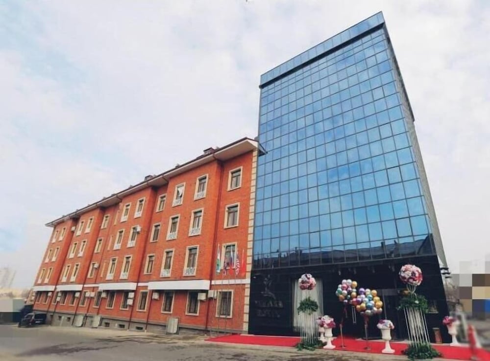 Velara Hotel 2/44