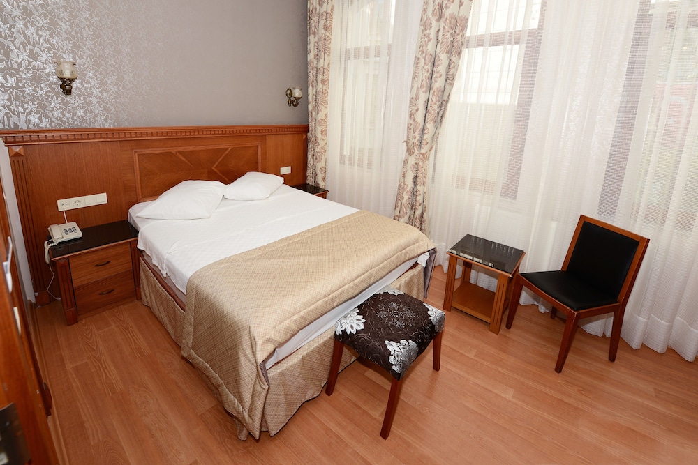 Hotel New House 40/68
