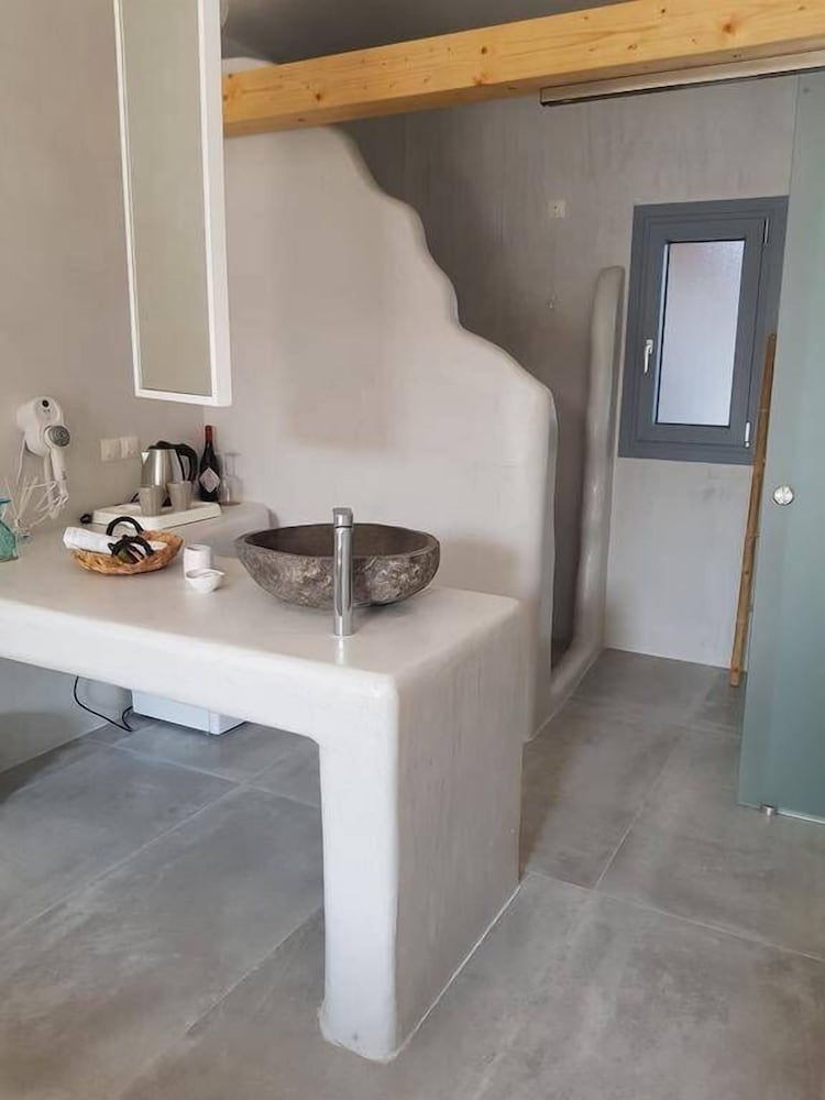 Agorastos Boutique Hotel 49/50