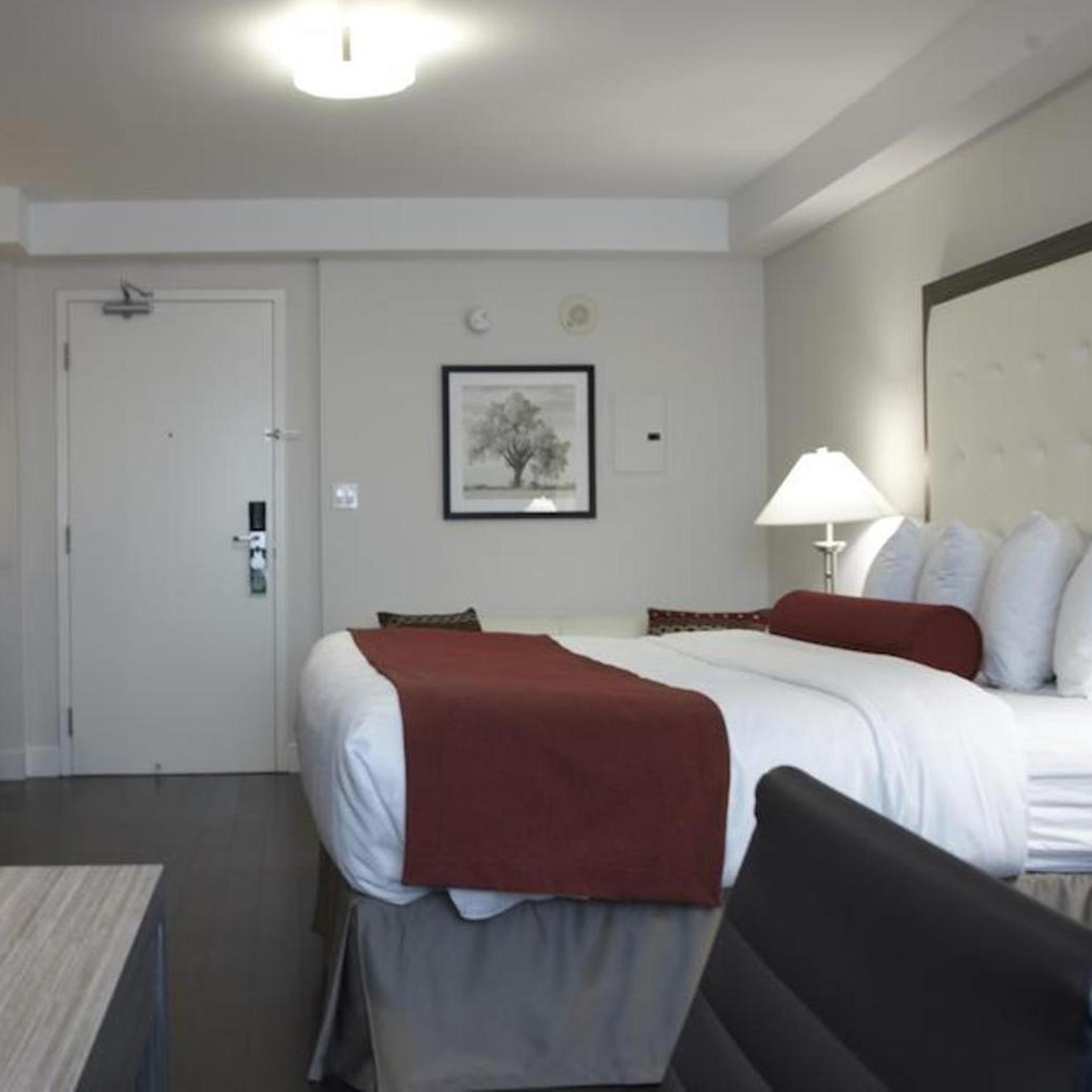 Admiral Inn Mississauga 24/50