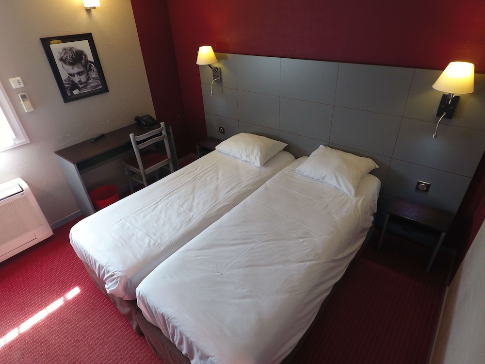 Kyriad Direct Limoges Nord 23/64