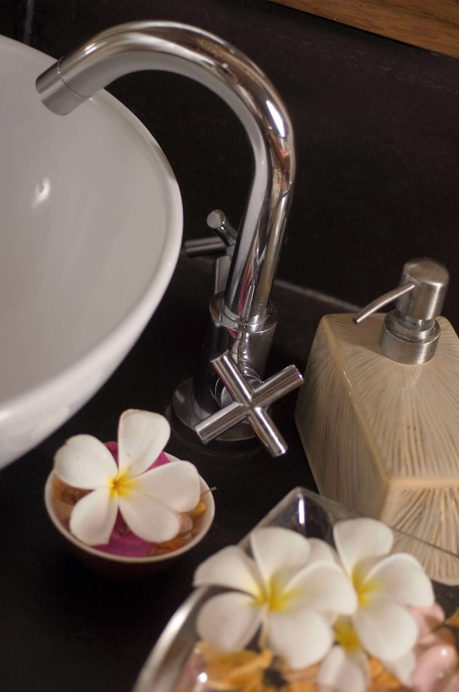 Neptune Palm Beach Boutique Resort & Spa 19/50