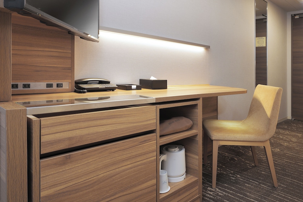 Keio Presso Inn Ikebukuro 12/56