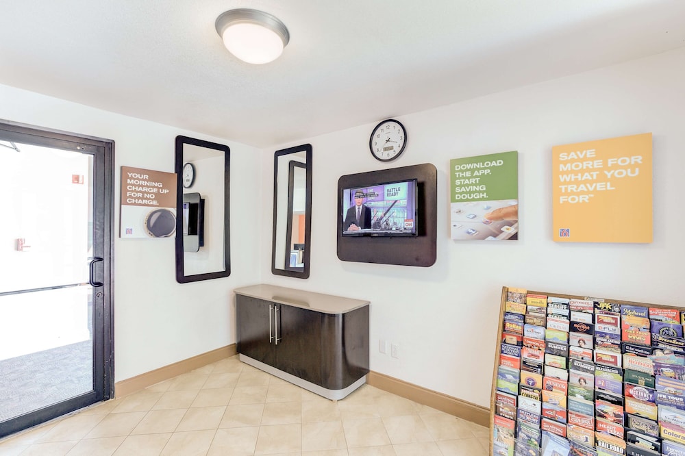 Motel6 Dallas, TX - South 28/43
