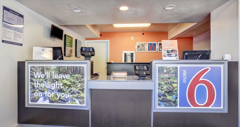 Motel6 Medford, OR 7/40