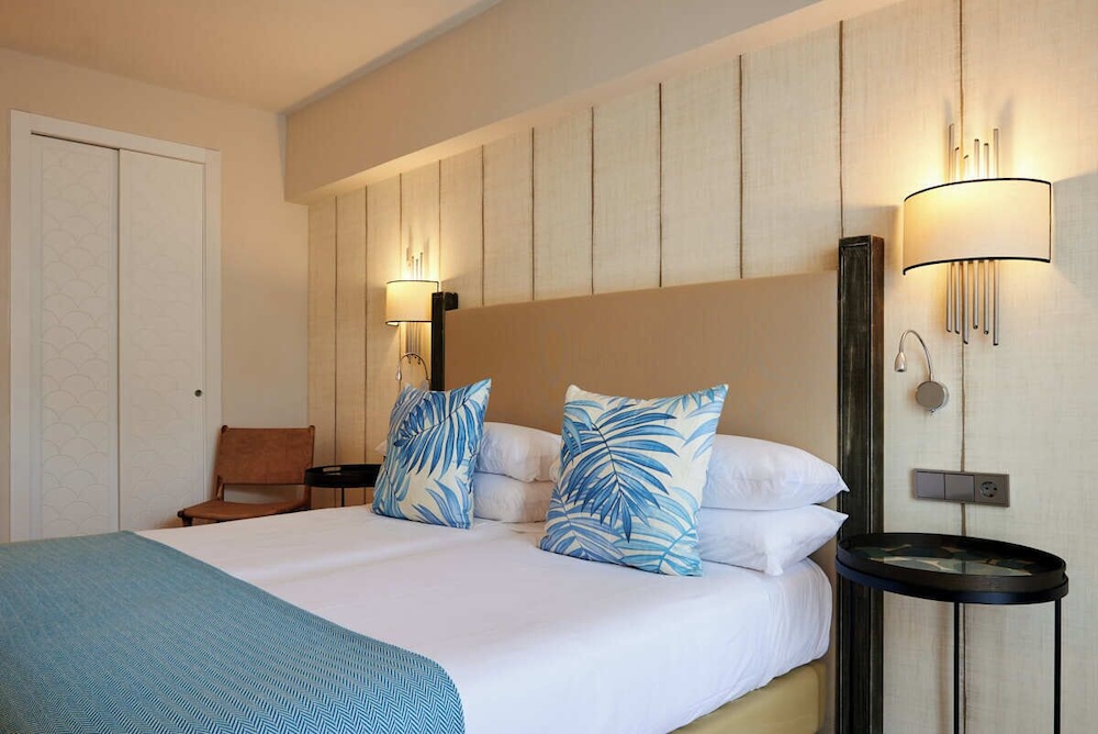 STANDARD, DOUBLE BED, BALCONY