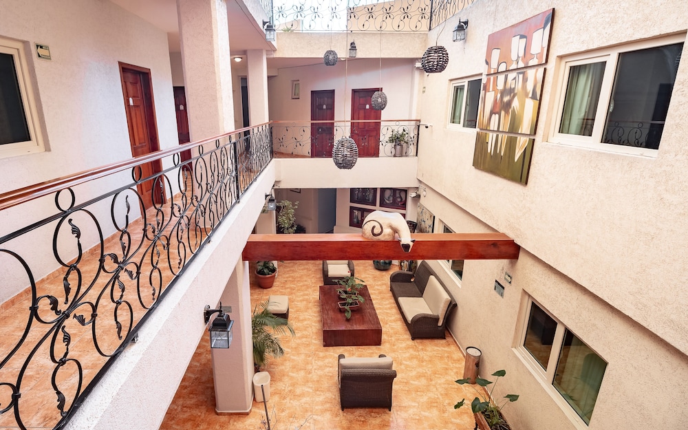 Hotel Alcazar 5/59