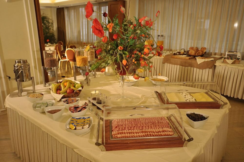 Vergina Hotel (ex Best Western Vergina) 57/72