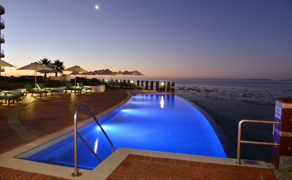 Radisson Collection Hotel, Waterfront Cape Town 26/44