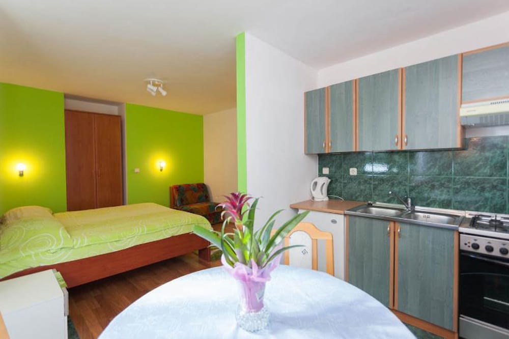 Villa Ratac 32/63