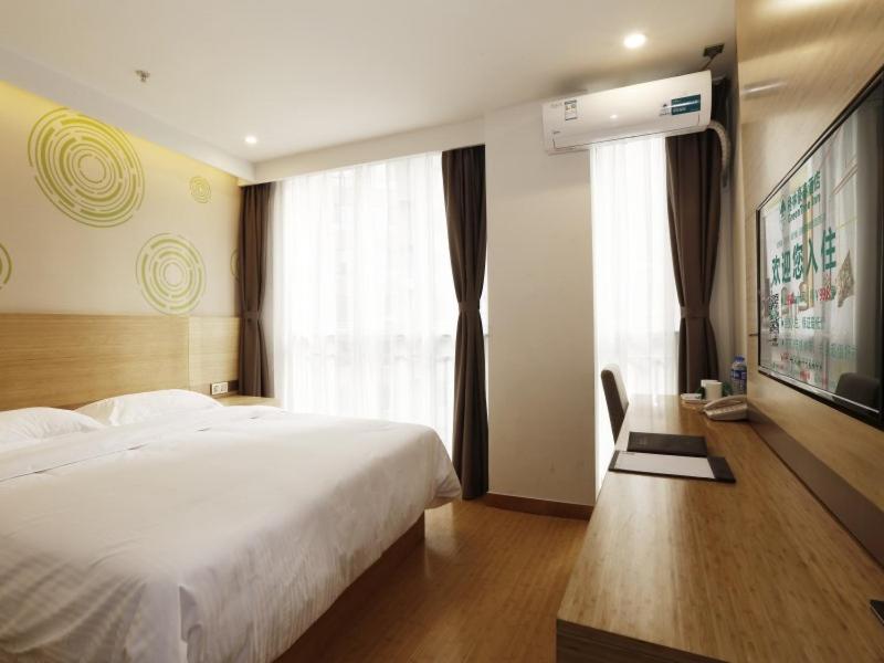 GreenTree Inn Chengde Development Zone University City Express Hotel 4/24