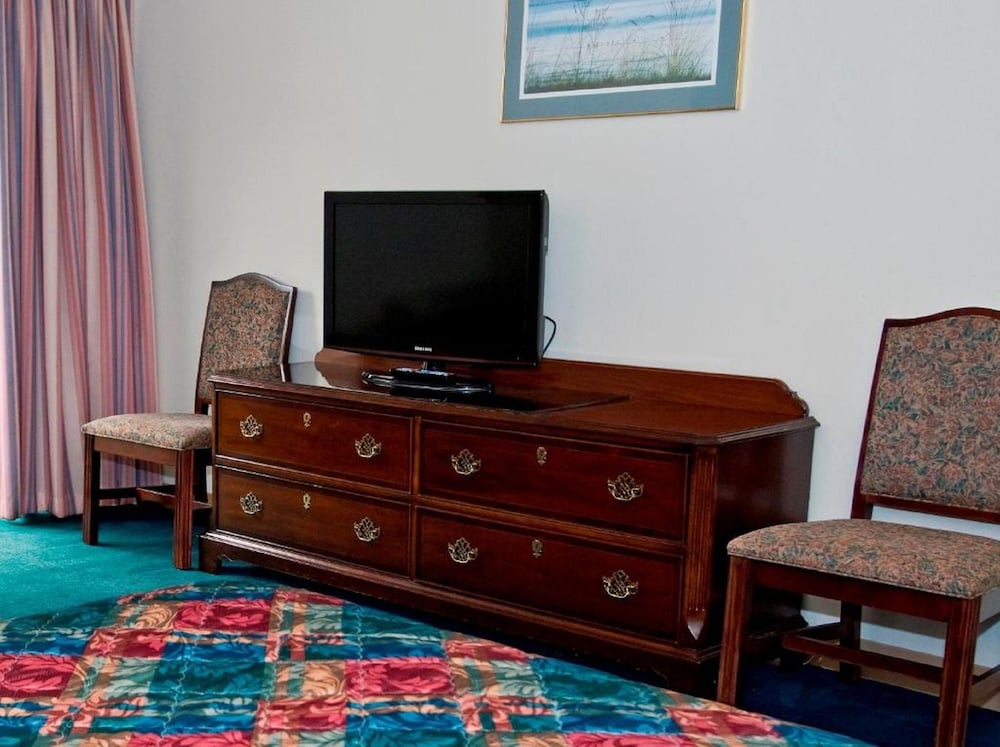 Sequim Bay Lodge 37/43