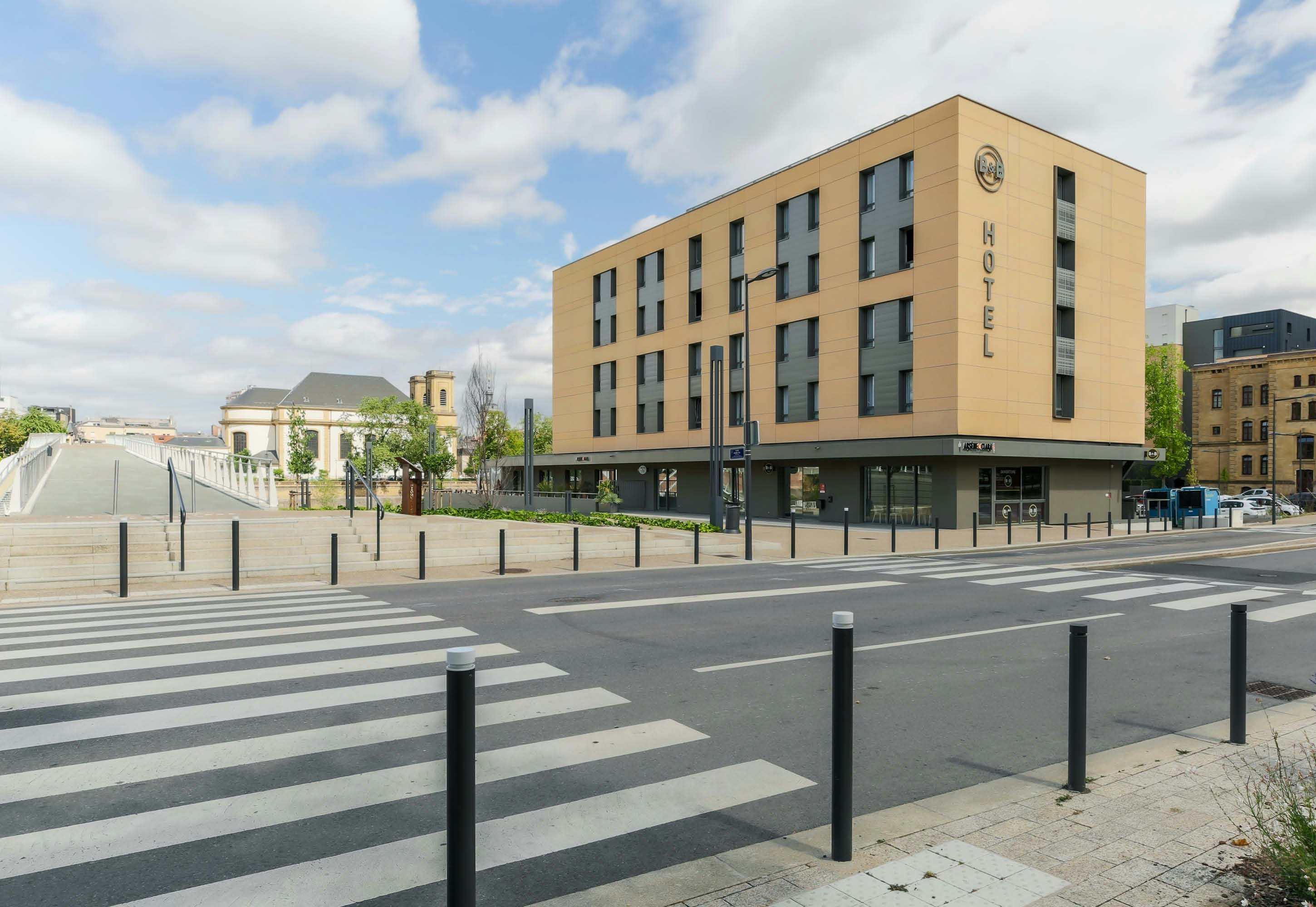 B&B HOTEL Thionville Centre Gare 28/30