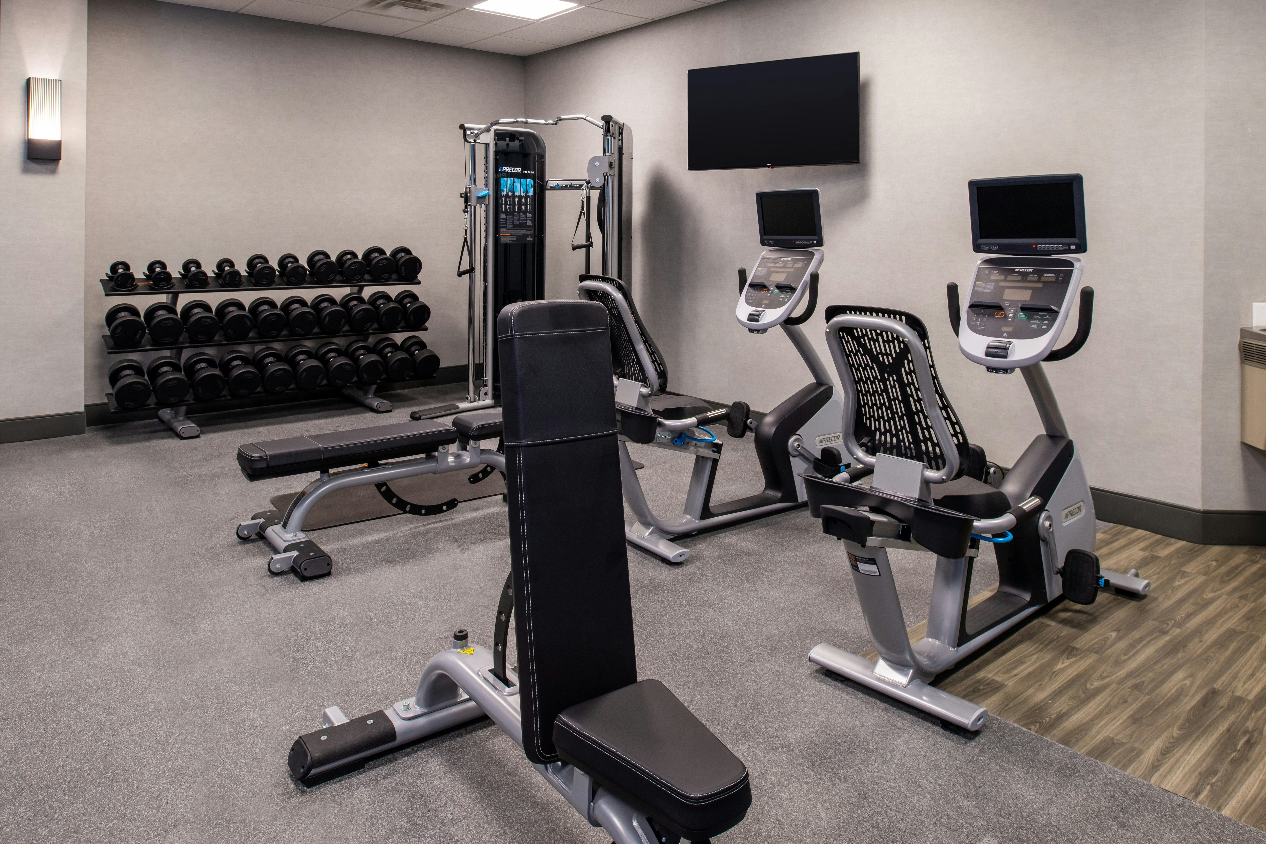 Hampton Inn And Suites Winston Salem Downtown 32/53