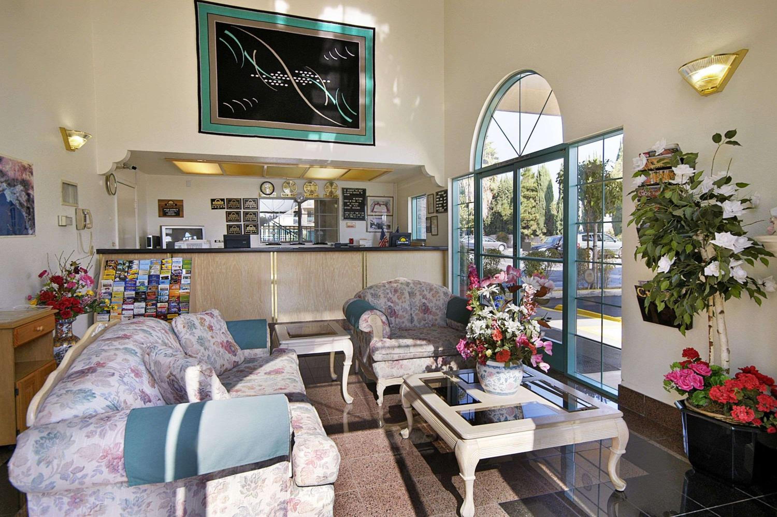 Days Inn by Wyndham Riverside Tyler Mall 11/21