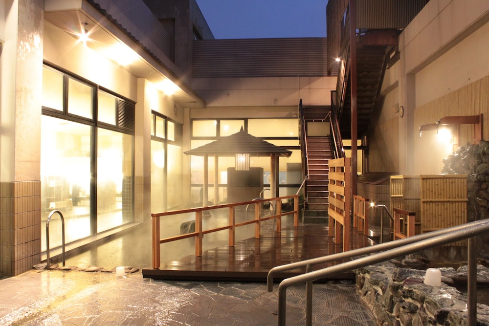 Laxio Inn 24/38
