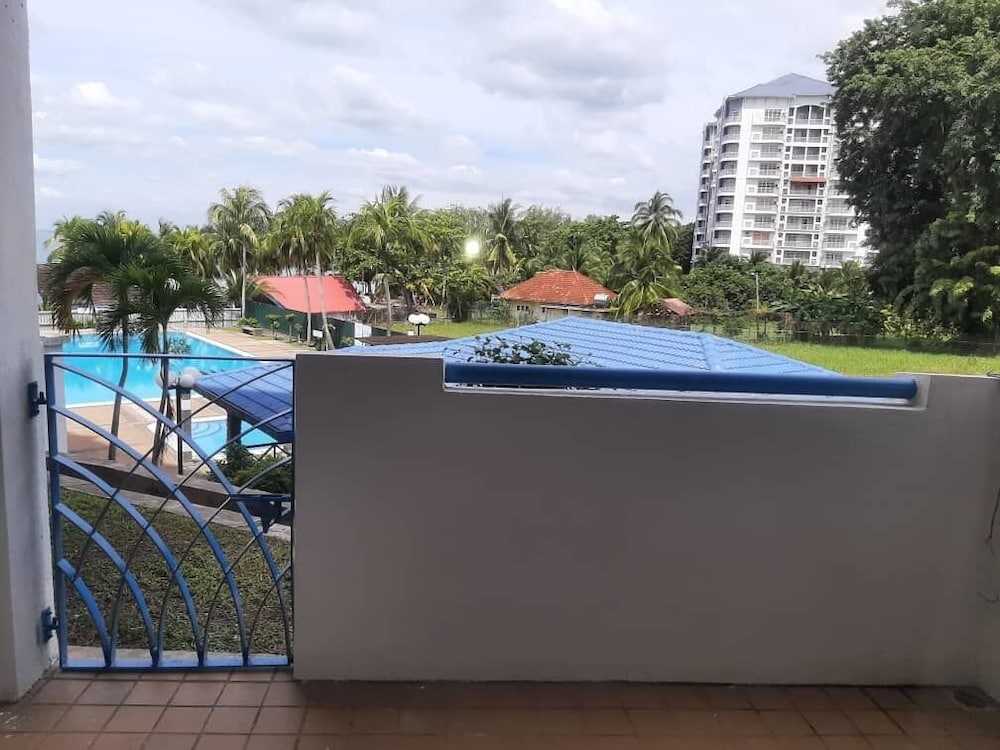Seri Bulan Condominium 12/50