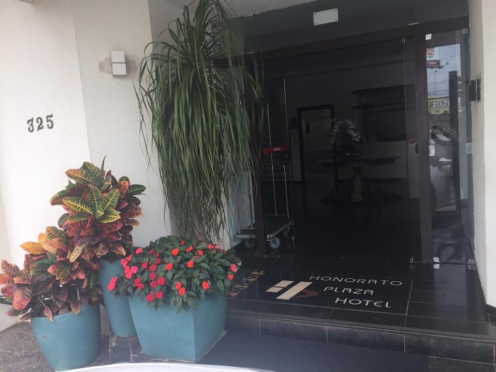Honorato Plaza Hotel 29/52