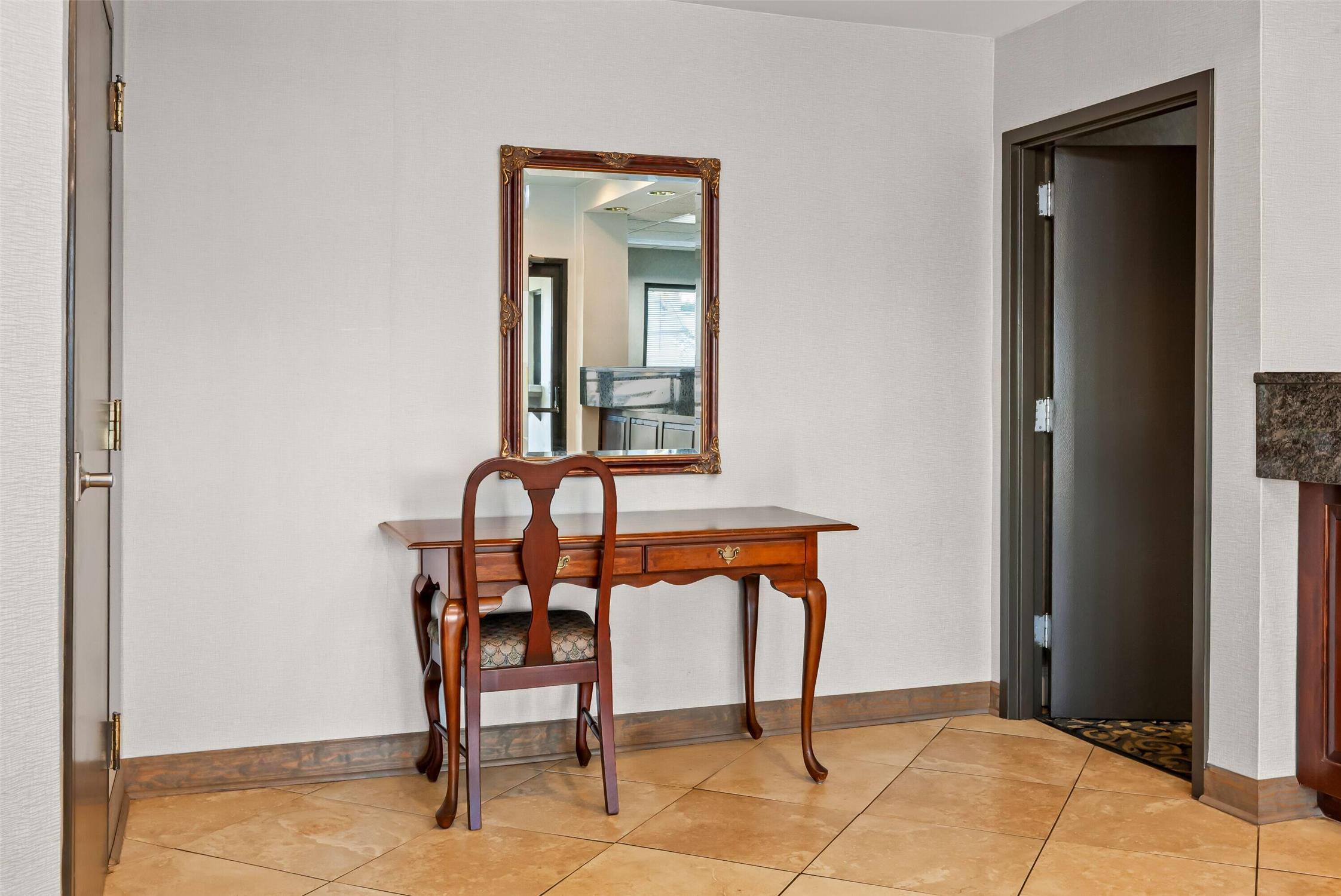 Days Inn By Wyndham Saint Pauls 17/22
