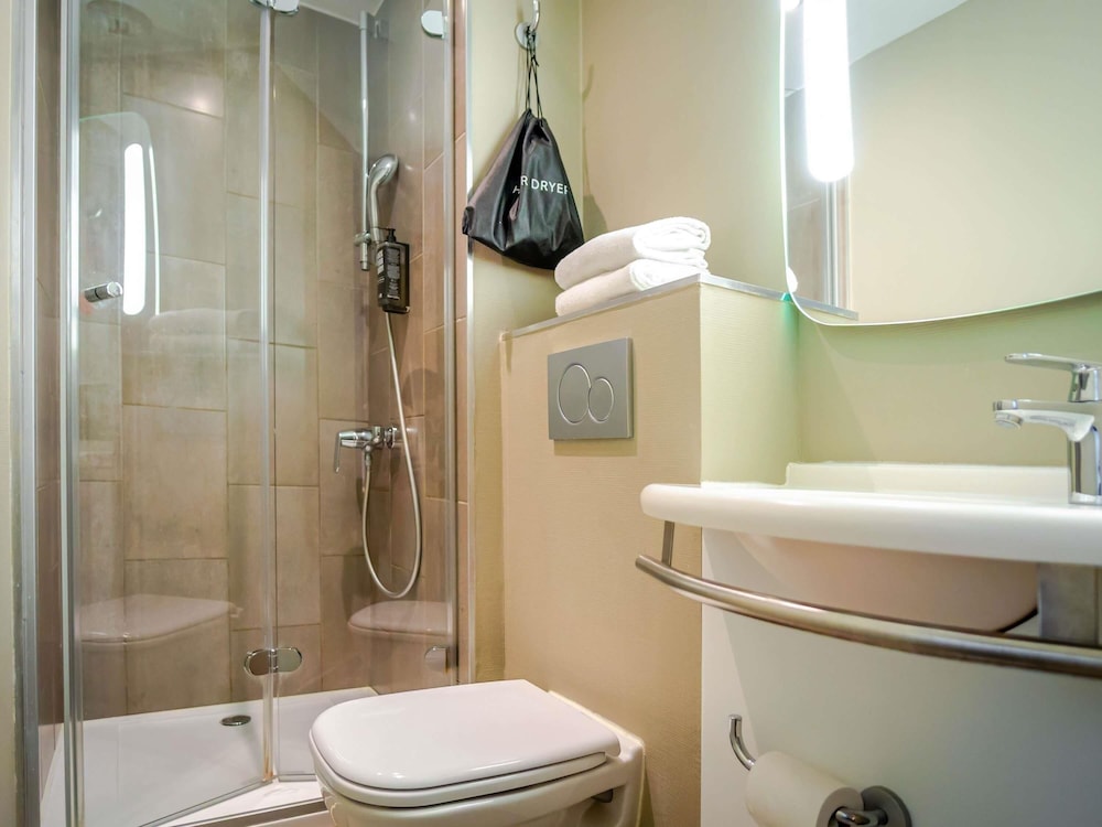 ibis Bordeaux Centre Gare Saint Jean Euratlantique 77/77