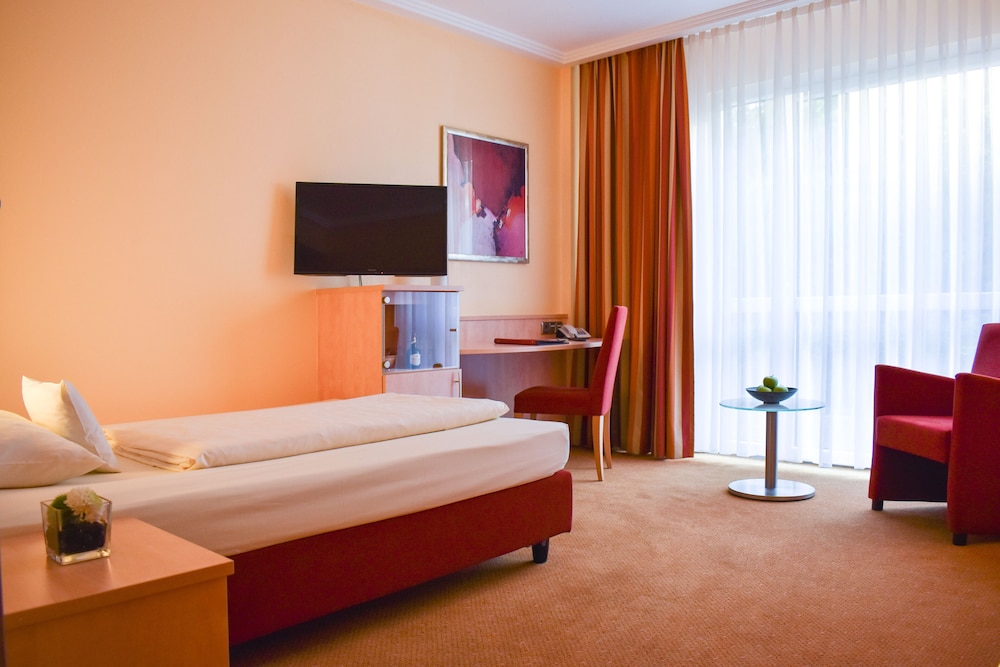 Hotel Esperanto 16/69