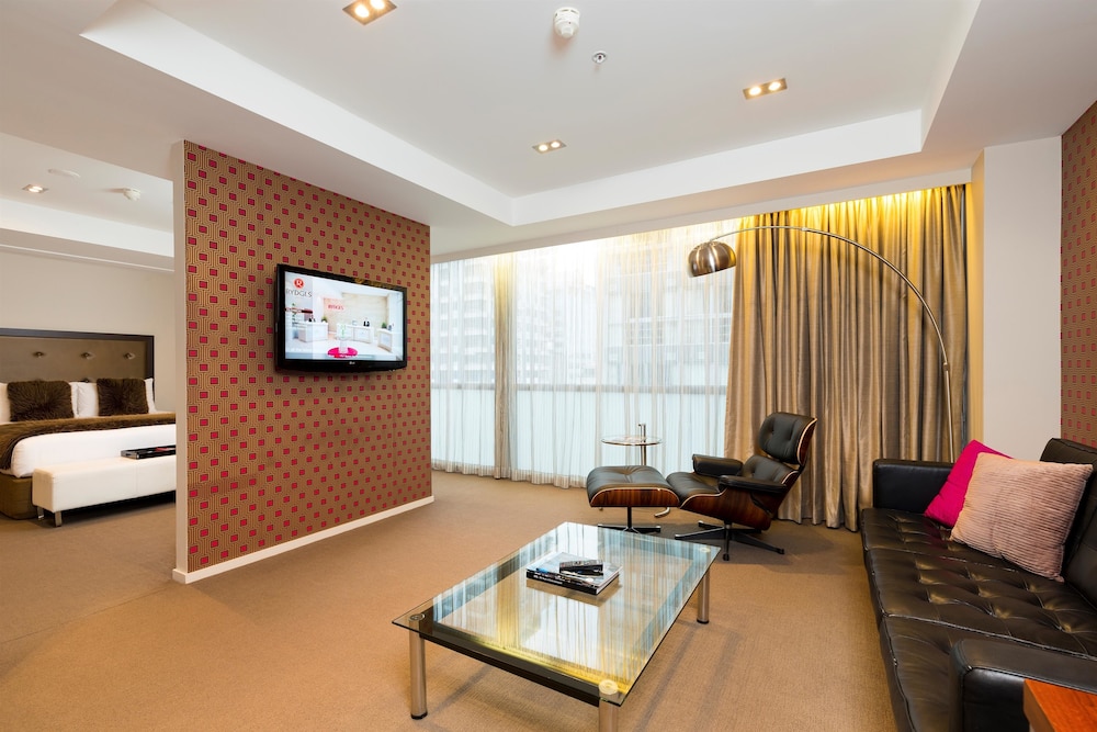 Rydges Auckland 60/82