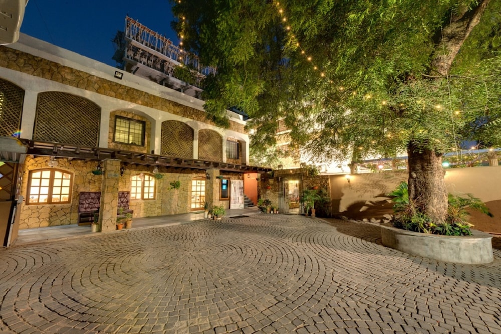 Welcomheritage Mani Mansion 27/39