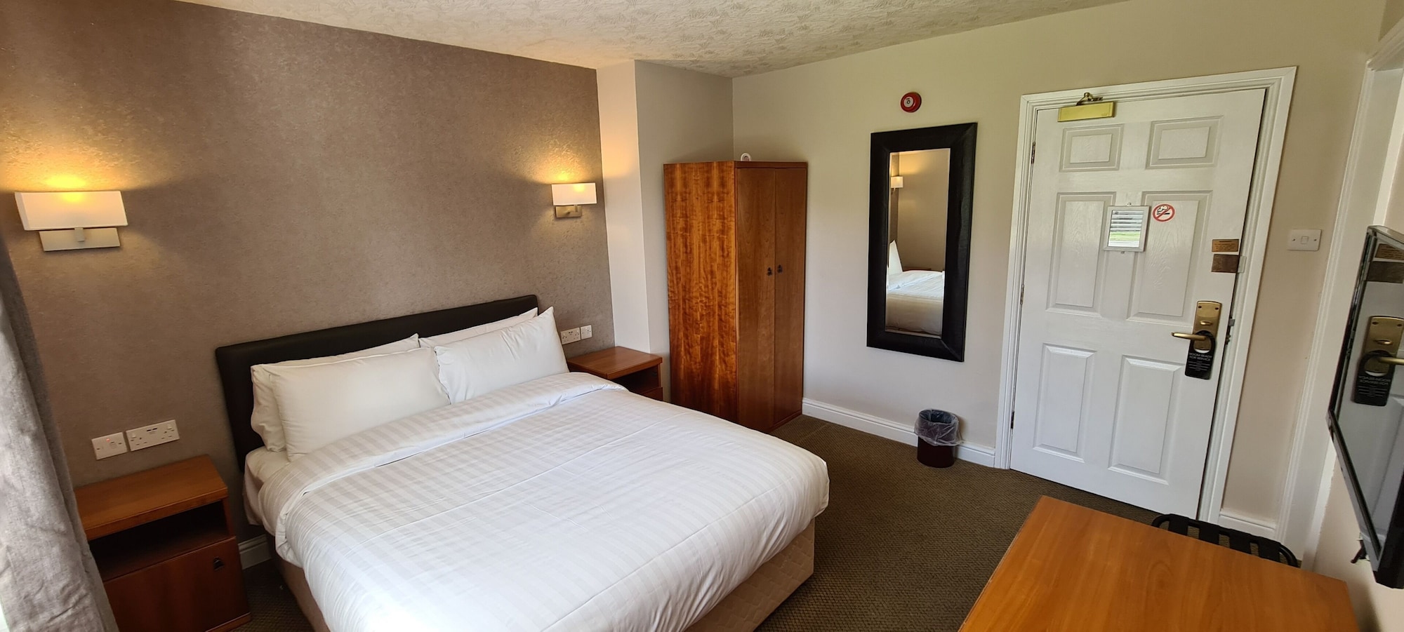 Room at Haughton Hall, SHIFNAL
