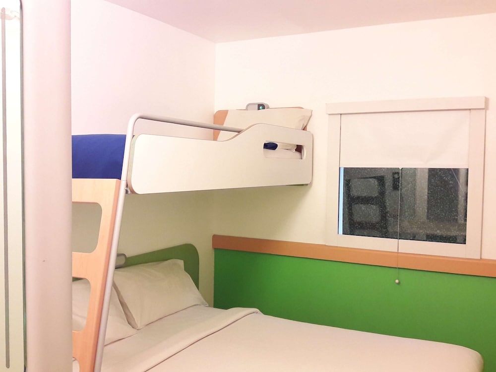 Cordia Hotel Makassar Airport 33/47