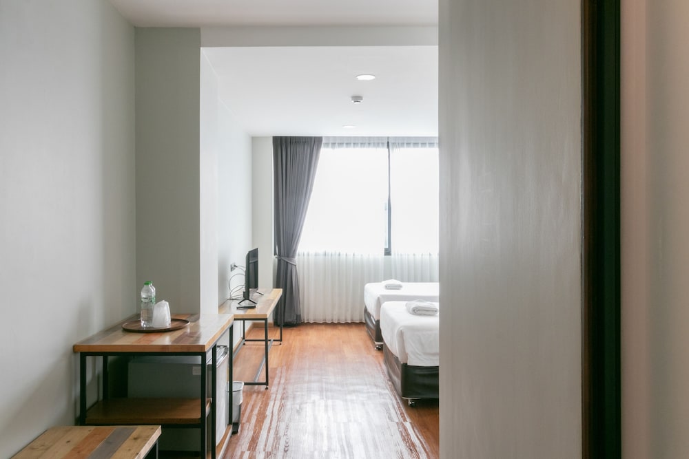 Zleepmotion Bangkok Sukhumvit 33/45