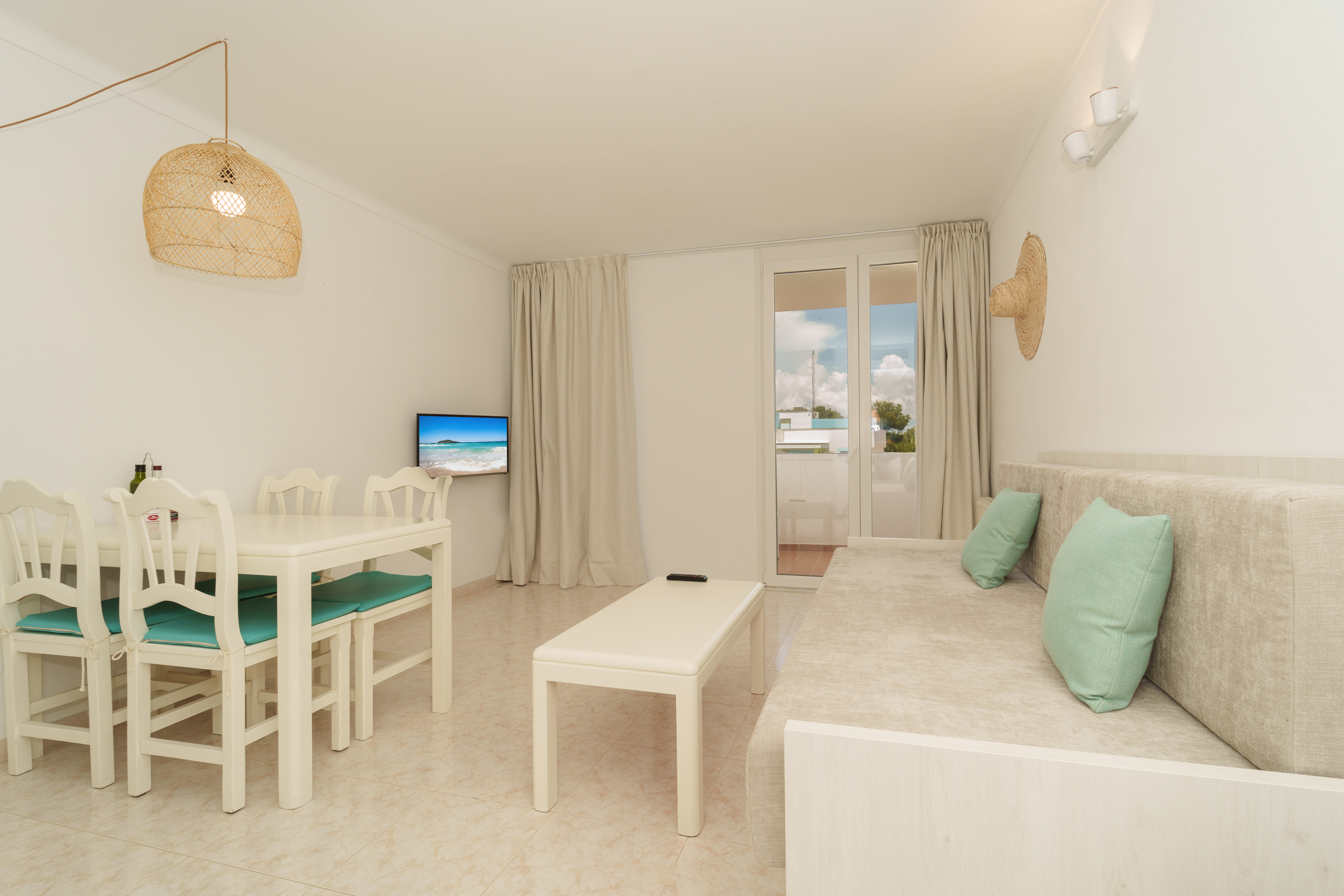 APARTAMENTS ANDREAS 24/50