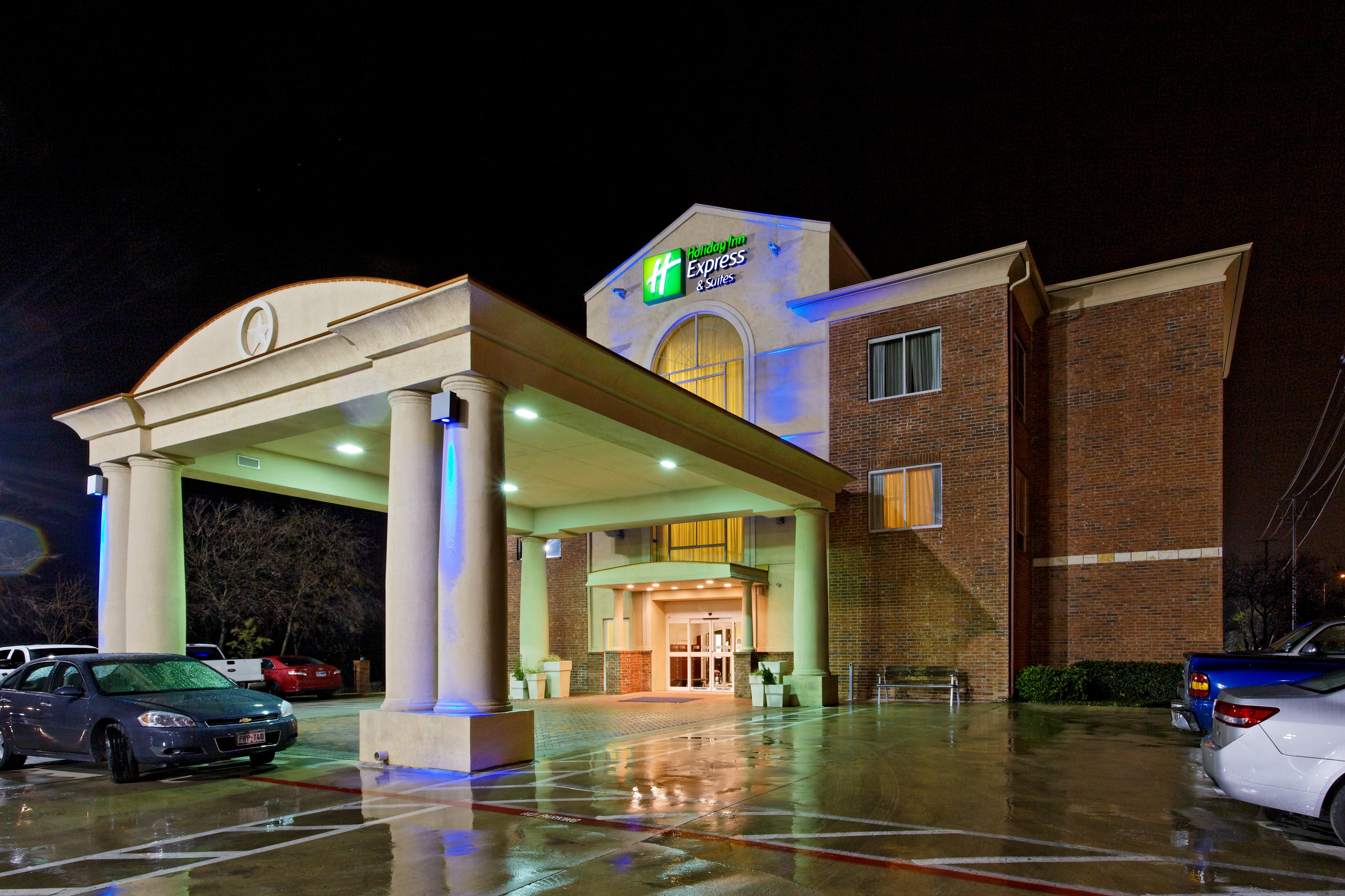 Holiday Inn Express Hotel Suites San Antonio South 4/55
