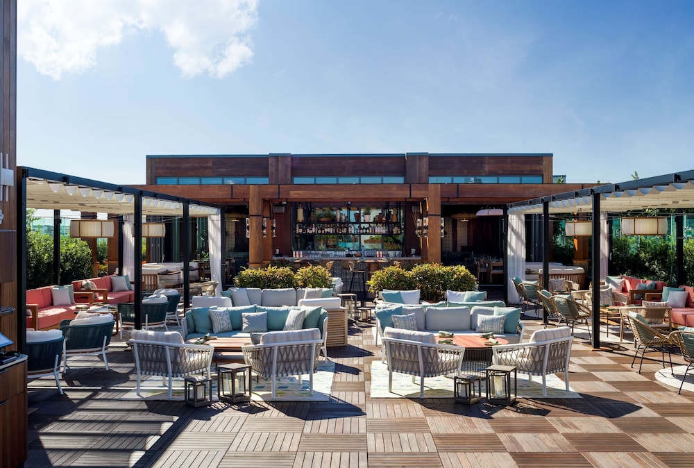 The Ray Hotel Delray Beach, Curio Collection by Hilton 10/62