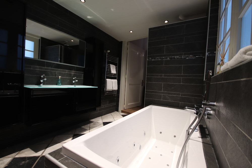 Steenhof Suites 45/50