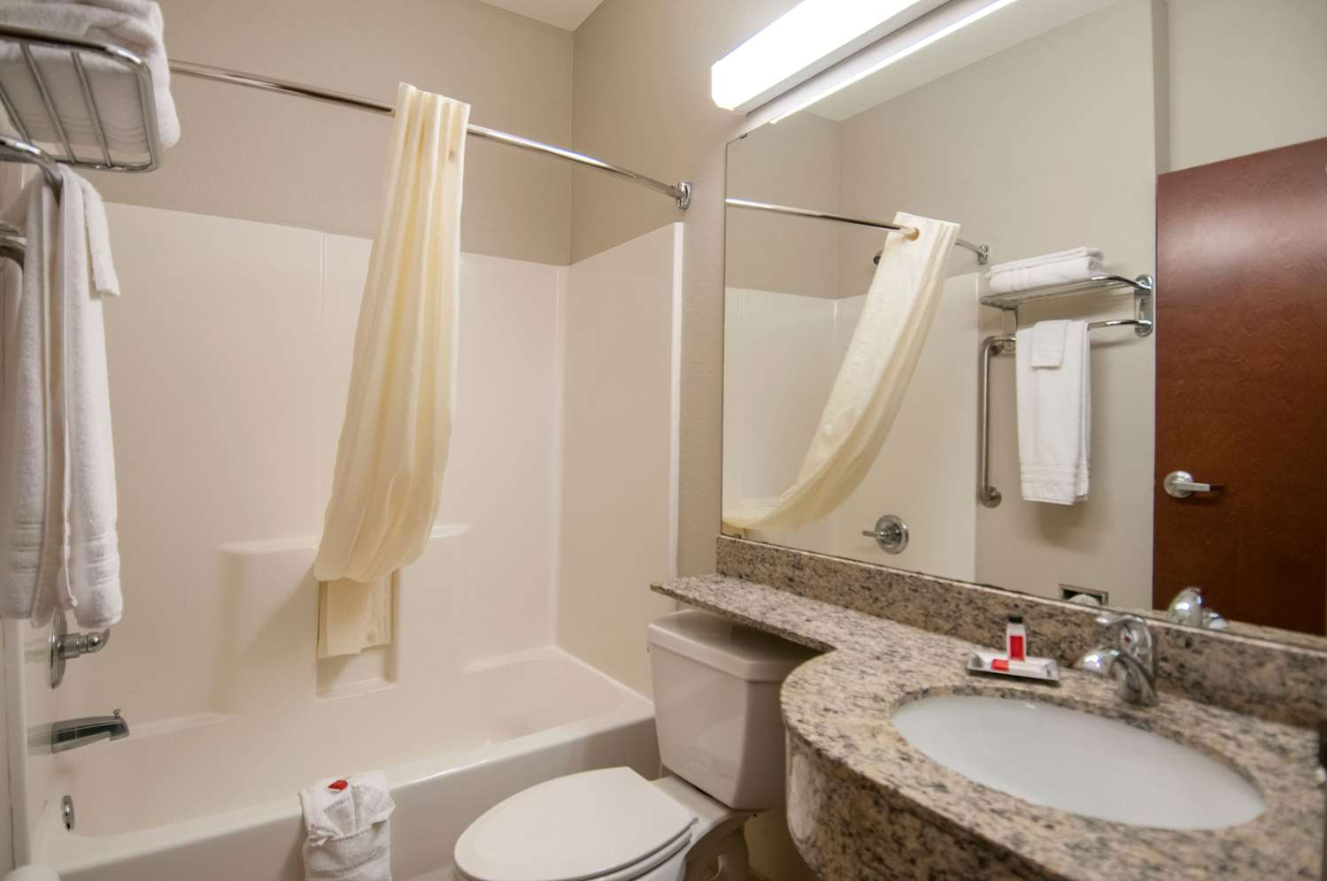 Microtel Inn and Suites By Wyndham Pearl River /Slidell 19/19