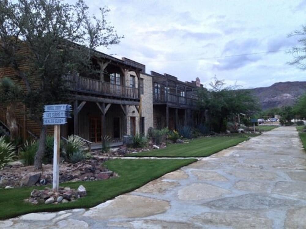 Lajitas Golf Resort 41/44