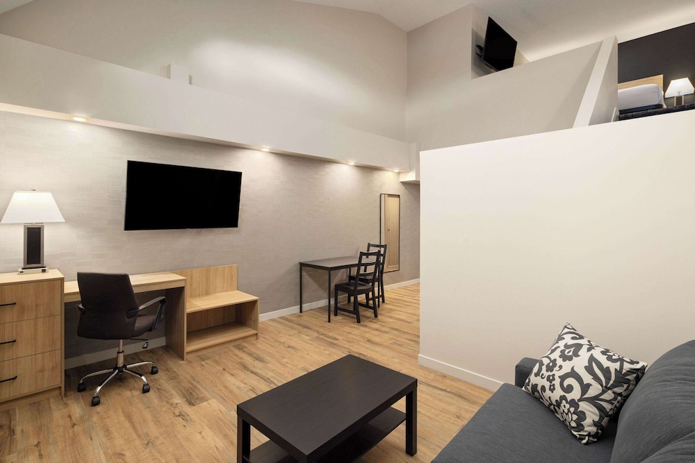 Baymont by Wyndham West Edmonton 38/50