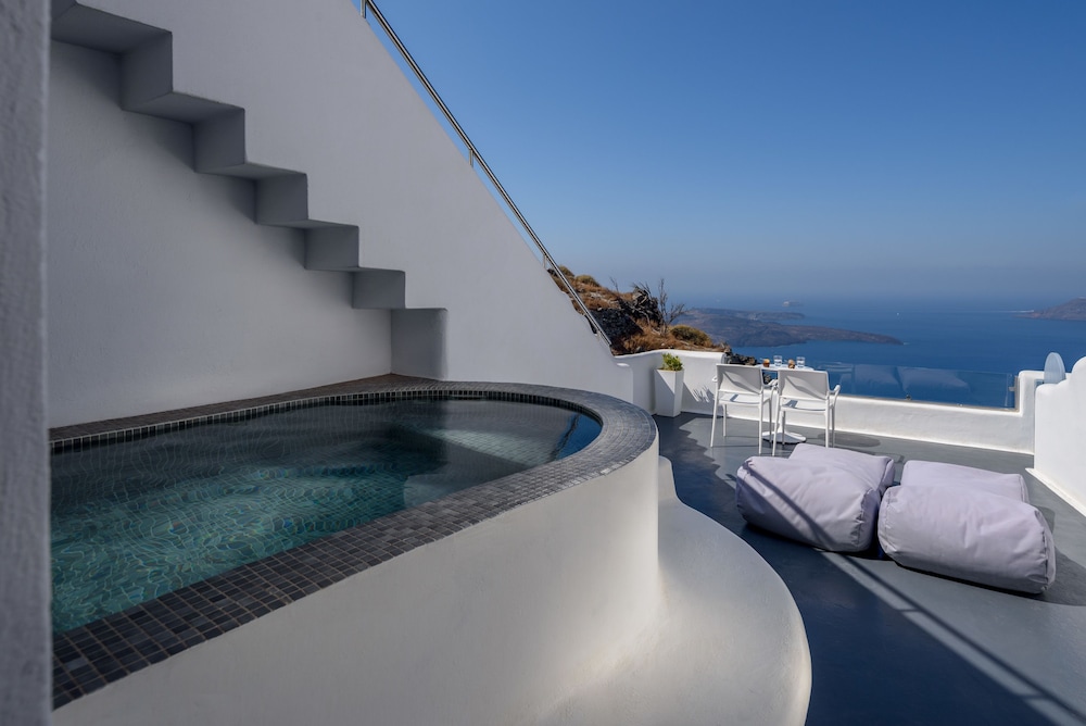 Pegasus Suites & Spa Hotel - Adults Only 3/42