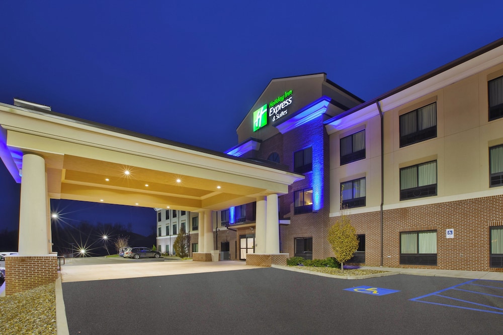 Holiday Inn Express Suites Washington Meadow Lands 3/70