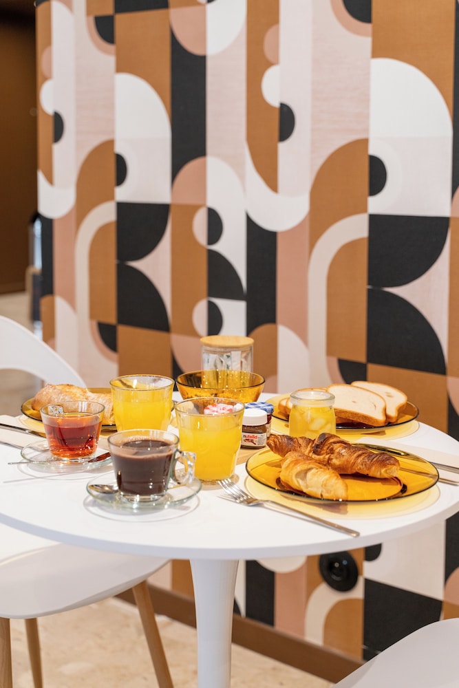 Exclusive Hotel Comte De Nice 32/50