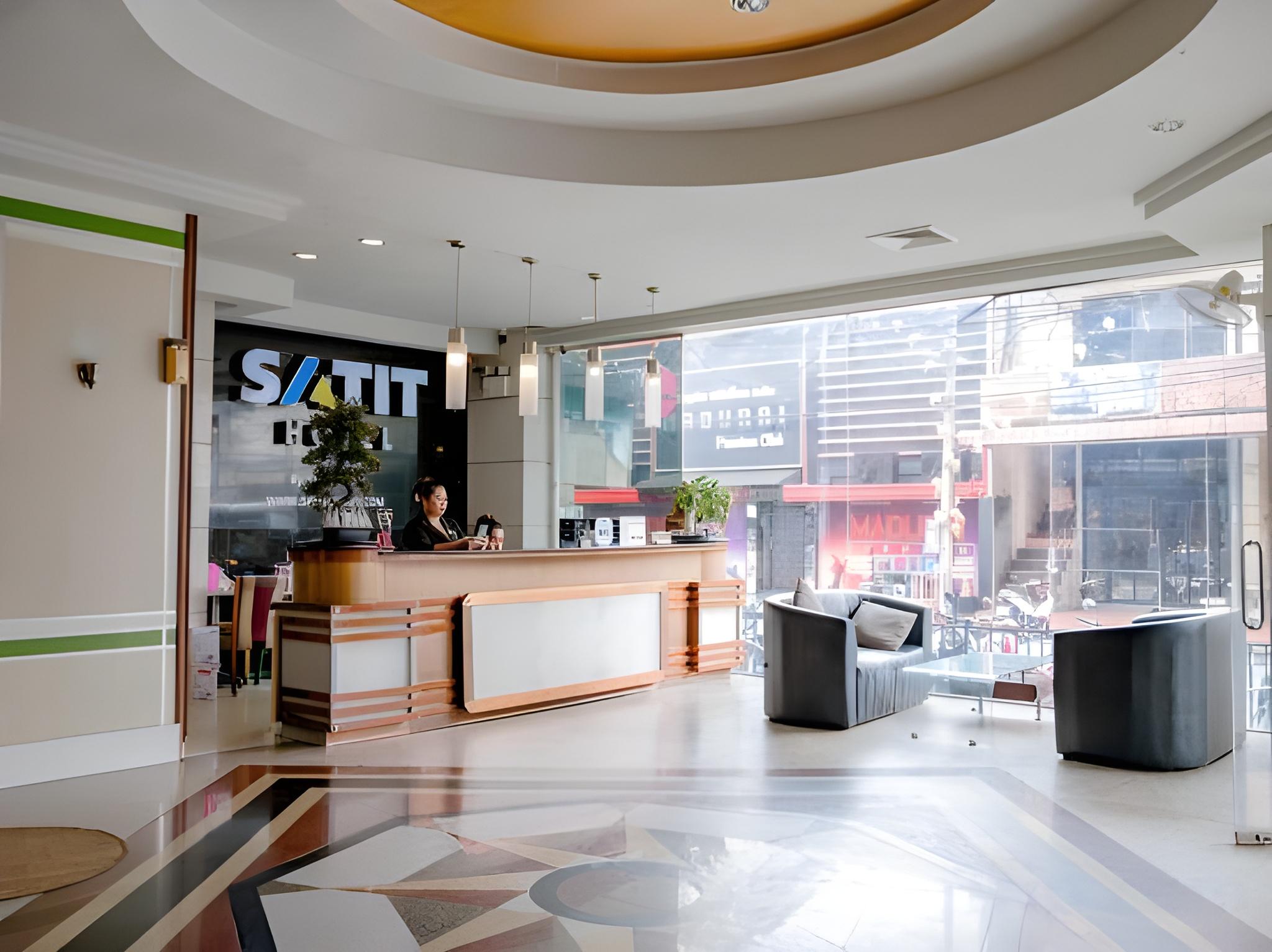 Satit Hotel 11/30