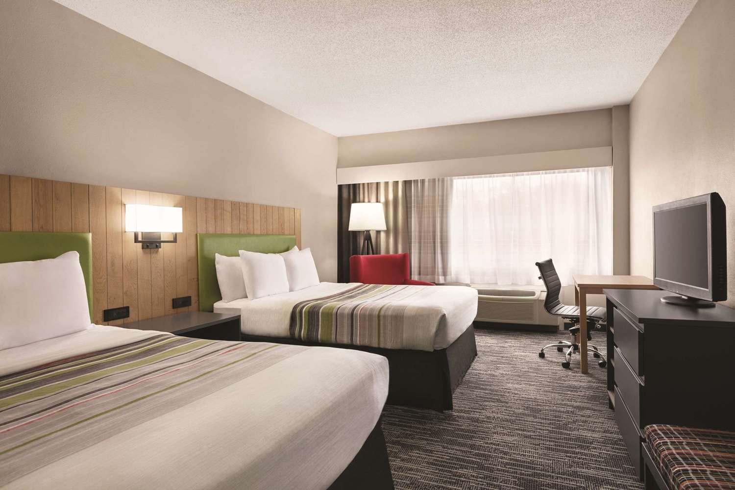 Country Inn & Suites by Radisson, Williamsburg East (Busch Gardens), VA 4/8