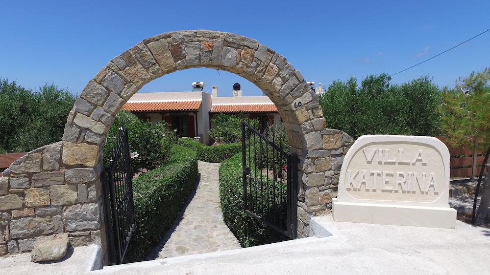 Villa Katerina Holiday Apartments 36/40