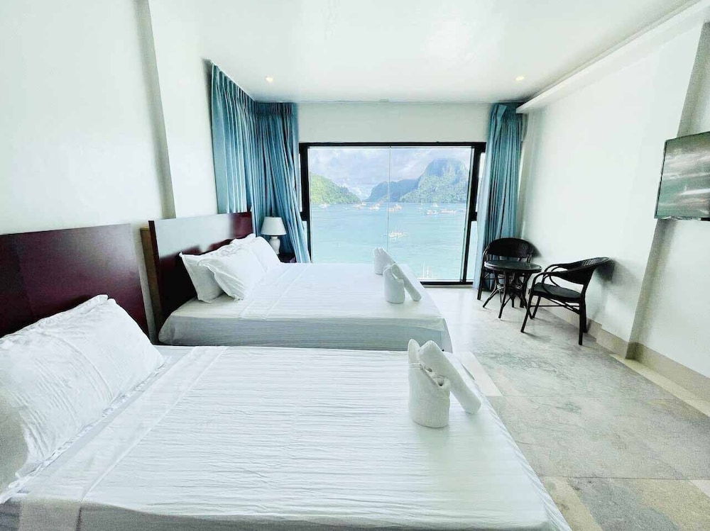 El Nido Beach Hotel 15/50