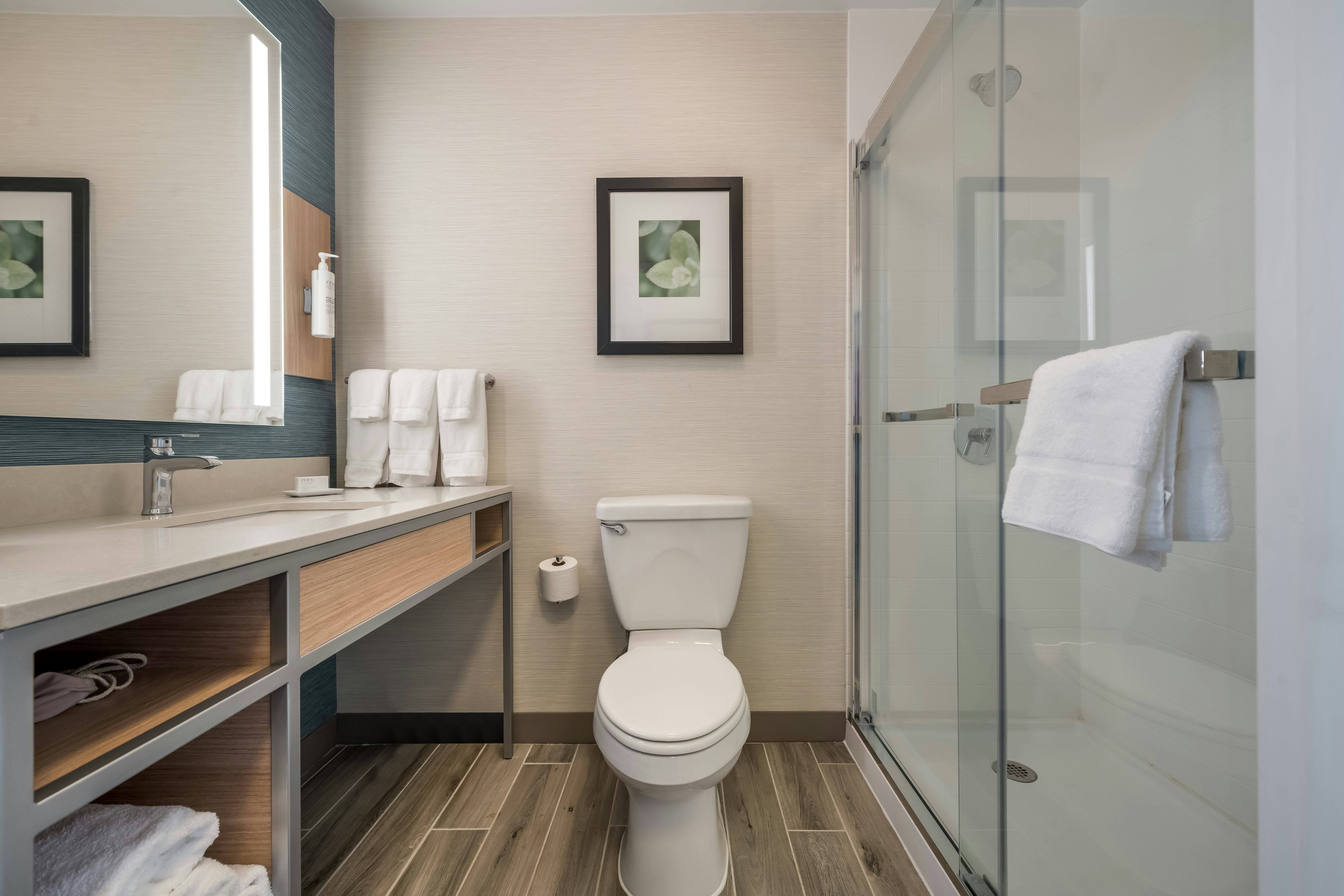 Hilton Garden Inn Rockford 64/64
