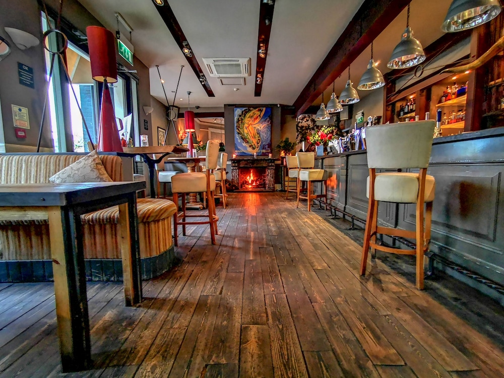 Ox Hotel Bar & Grill 56/67