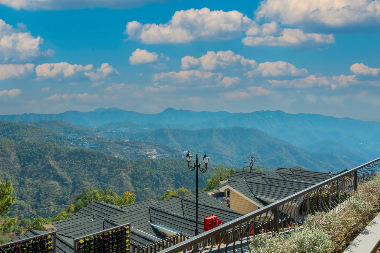 ELIVAAS Prive The Royce Orchid Luxe 4 BHK Hilltop Villa With Steam Room, Pvt Pool & 360 Hill Views 36/40